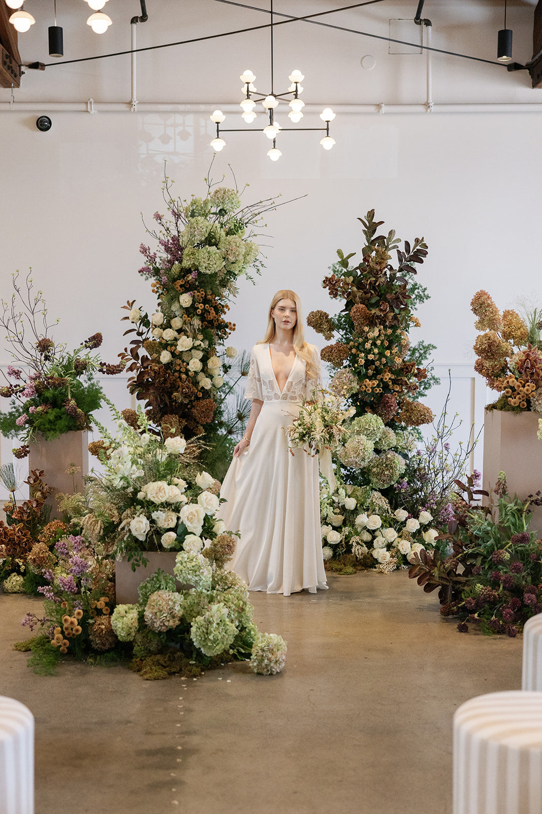 What Happens When You Trust Your Florist? A Luxe, Sustainable Ceremony Design in California