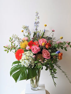 Bright and Colourful Arrangement 𝘧𝘳𝘰𝘮: